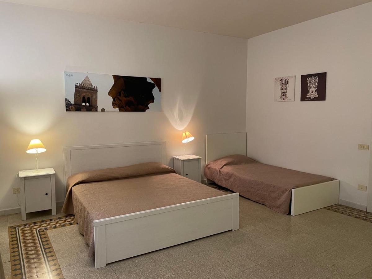 Il Balcone Al Molo Apartment Cefalu Luaran gambar